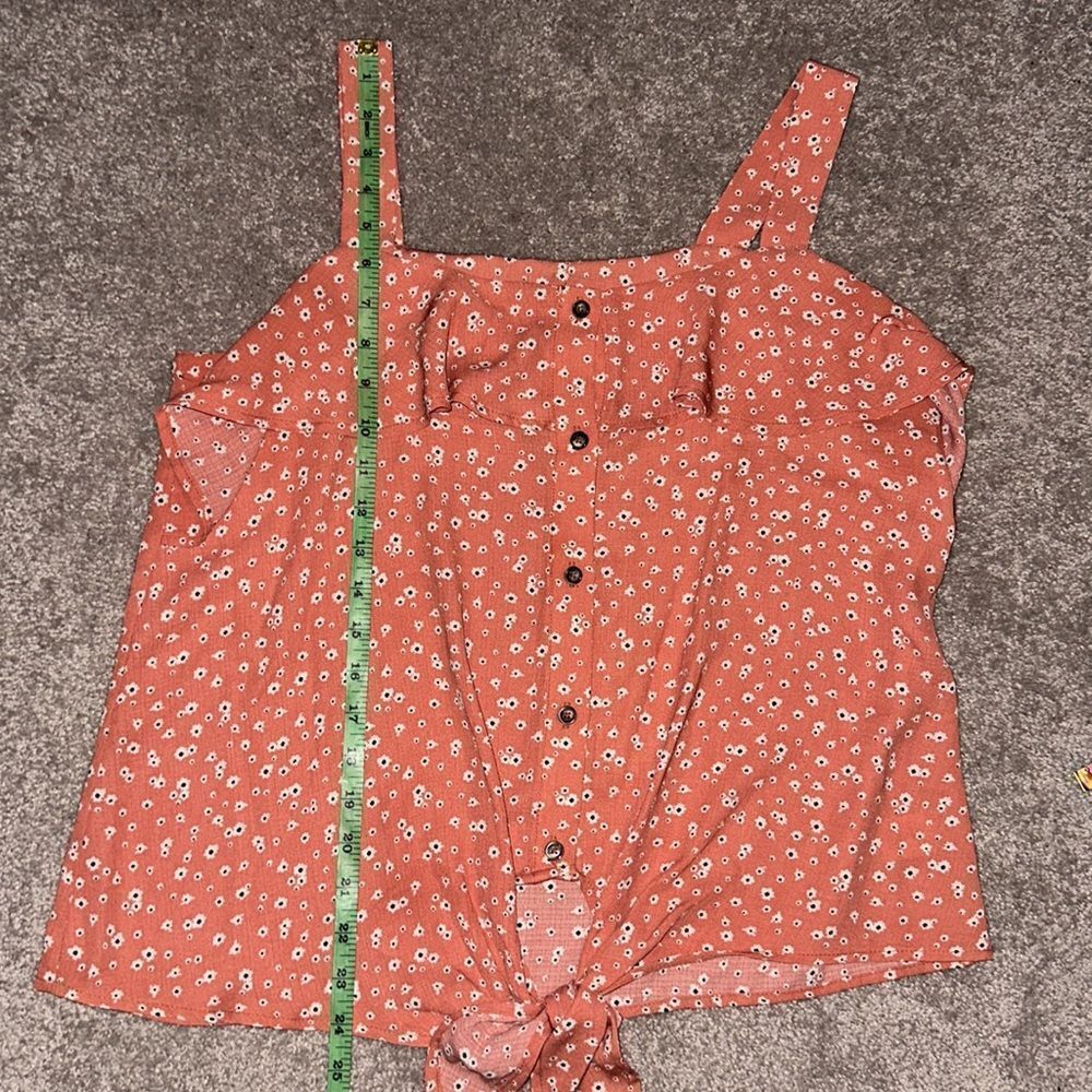 Mod Lusive Floral Poplin Tank! - Picture 5 of 7